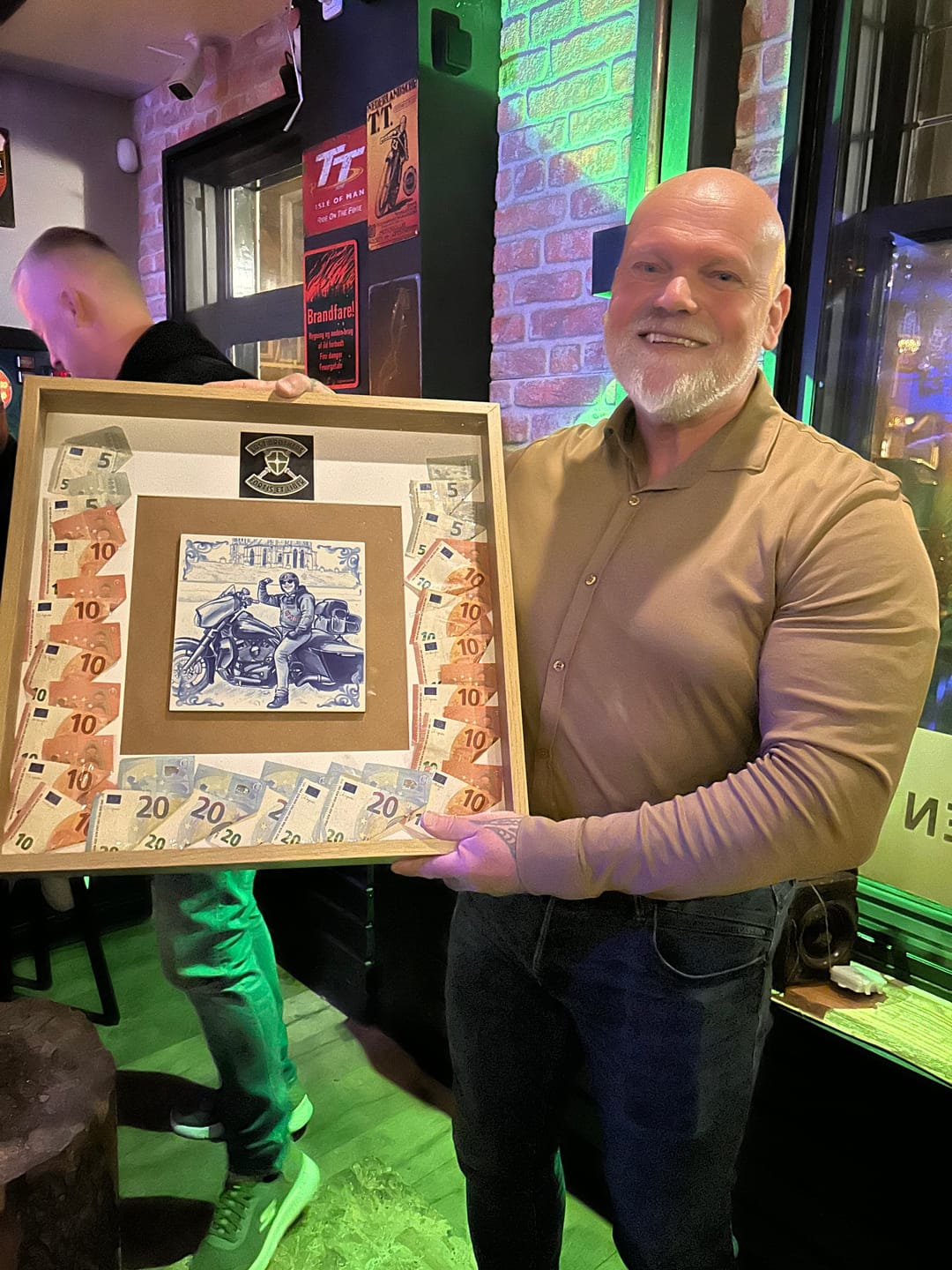 Customer photo review of Delfts Blauw tegeltje bedrukken met eigen motor