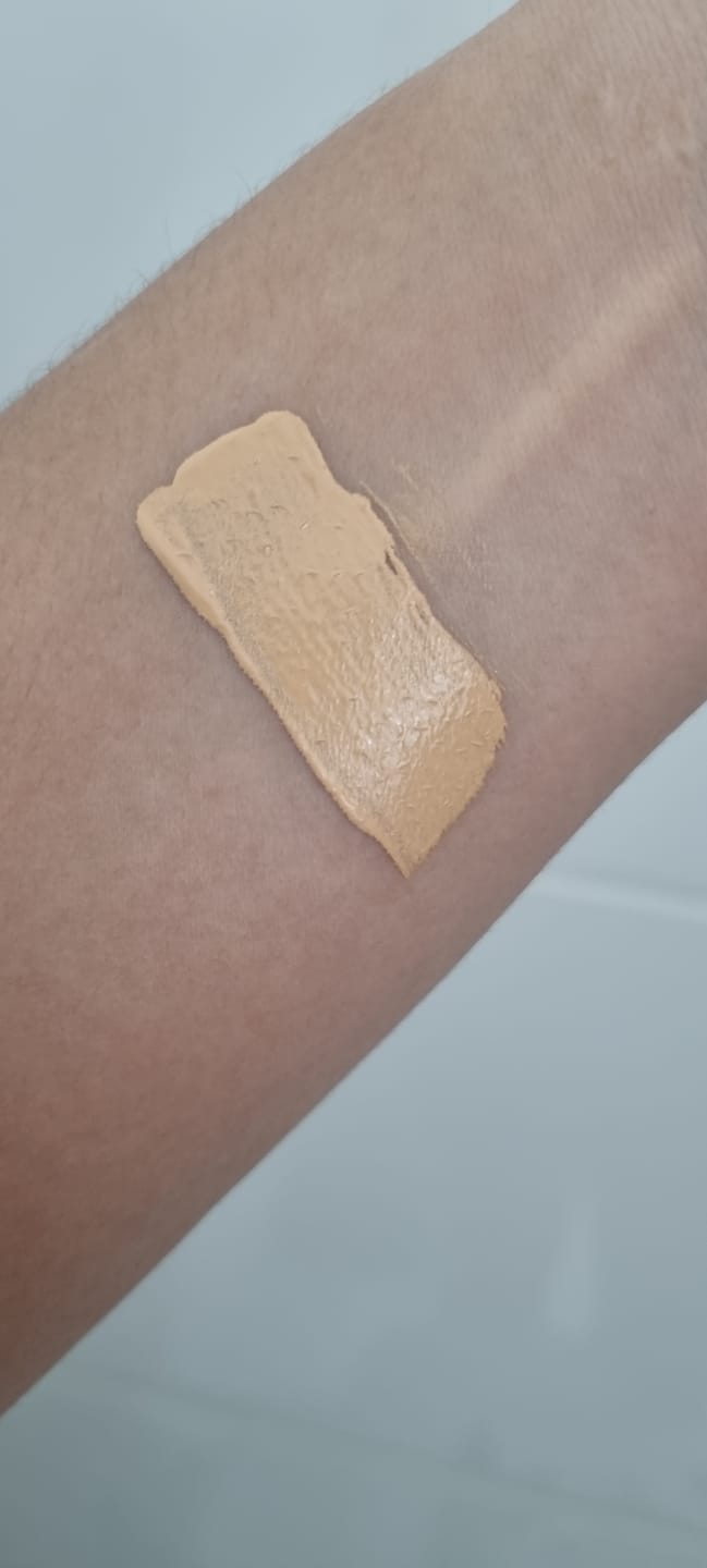Customer photo review of Corretivo Líquido SATIN - Vizzela