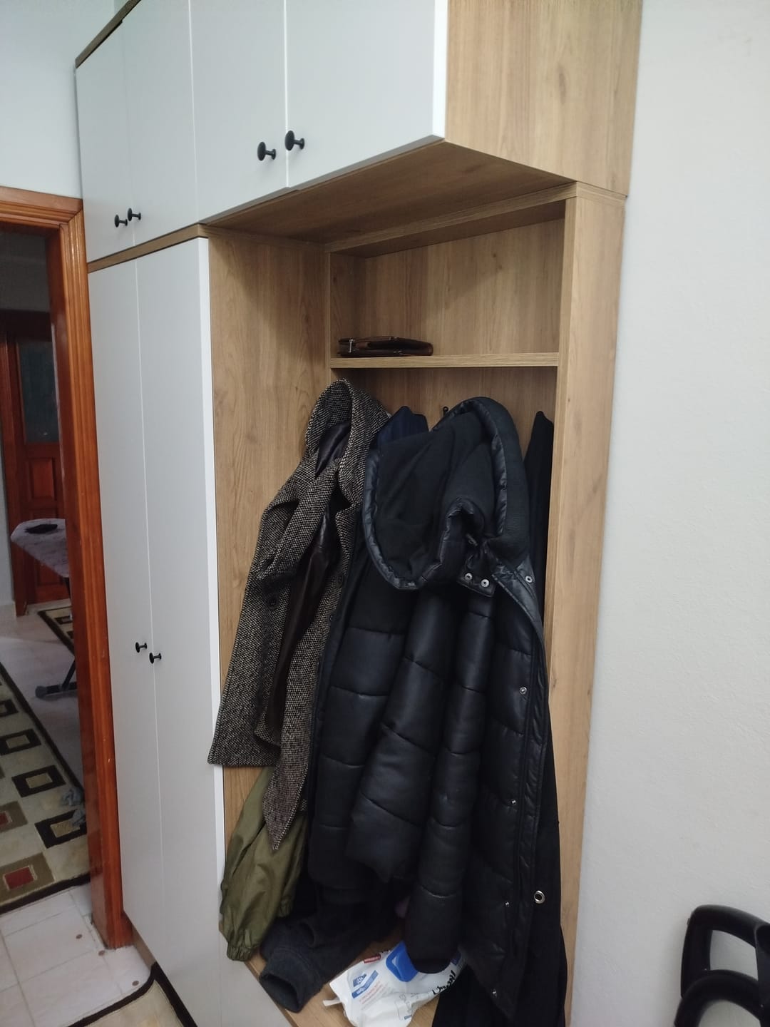Customer photo review of Rani EA144 Modern Portmanto Raflı Ayakkabılık Vestiyer Sepet Ceviz - Beyaz