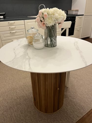 Customer photo review of HAVANA - Table a manger ronde 4 personnes en pin massif et effet marbre D90