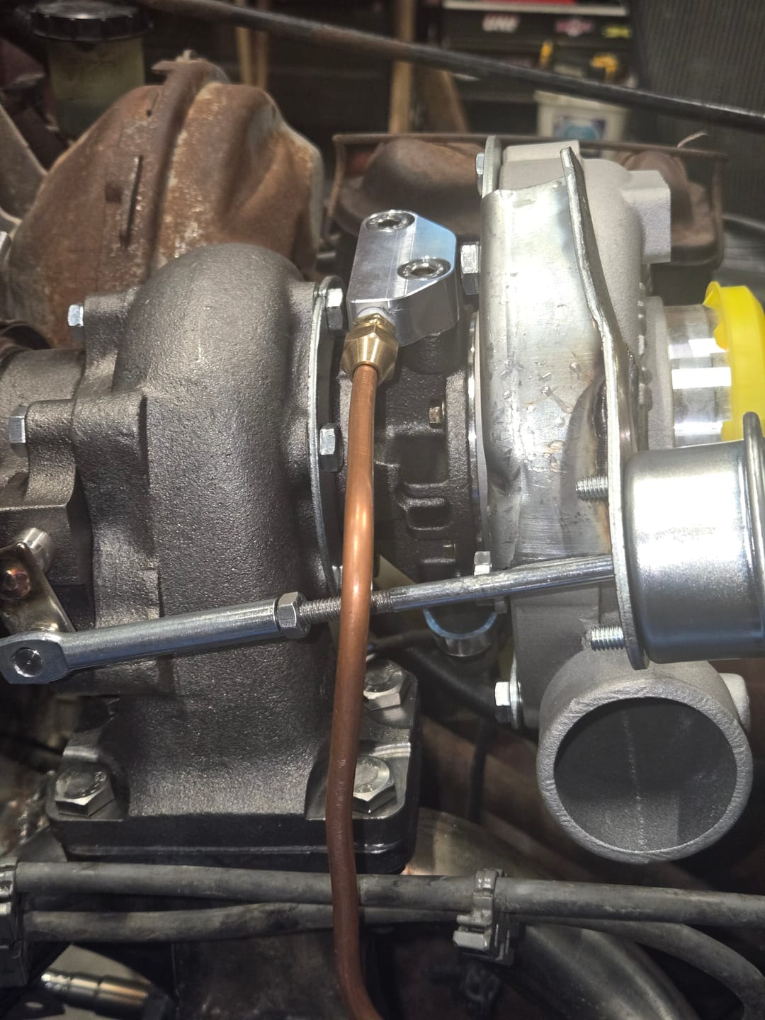 Customer photo review of T4 / S400 / GT55 Turbo Low-Pro Oil Feed Flange 21-10010