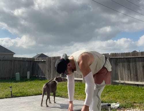 Customer photo review of Compression Sleeves V2 for Knees and Legs