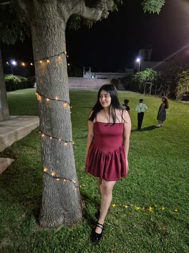 Customer photo review of VESTIDO EMELINE BURDEO