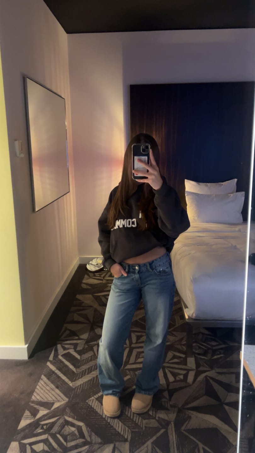 Customer photo review of GATED COMMUNITY HOODIE DARK GREY
