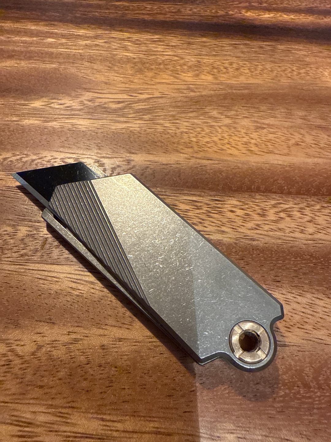 Customer photo review of 🌟Black Friday🌟 PICHI G9 Utility Knife (Titanium/Brass)