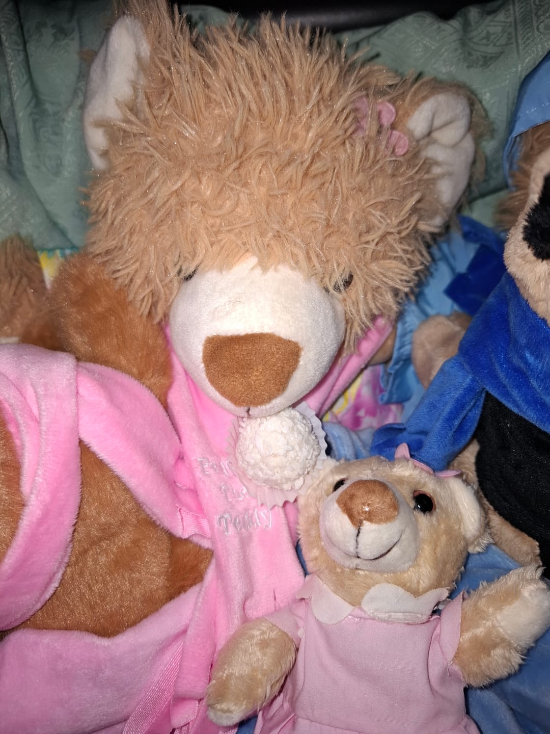 Customer photo review of Eddy the Teddy winter scarf
