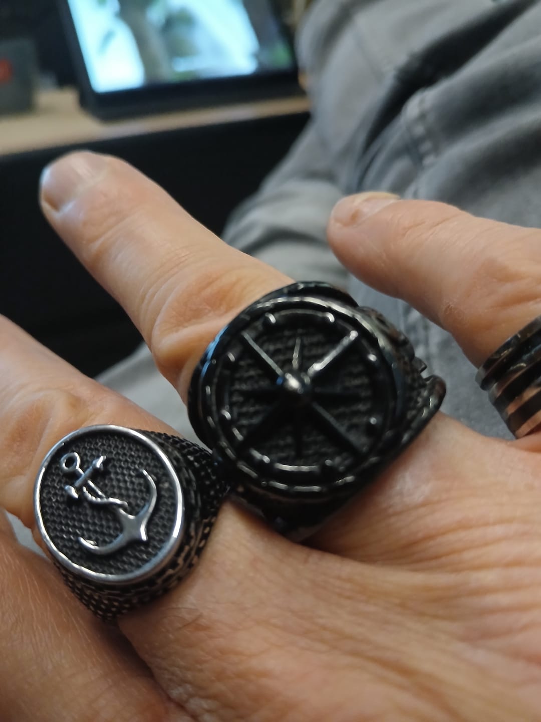 Customer photo review of THE CAPTAIN. - BLACK