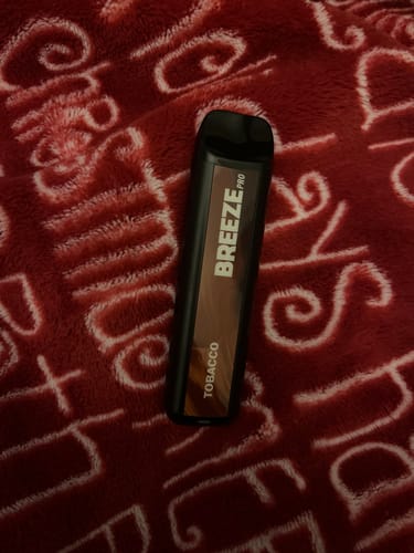 Customer photo review of Breeze Pro Disposable Vape