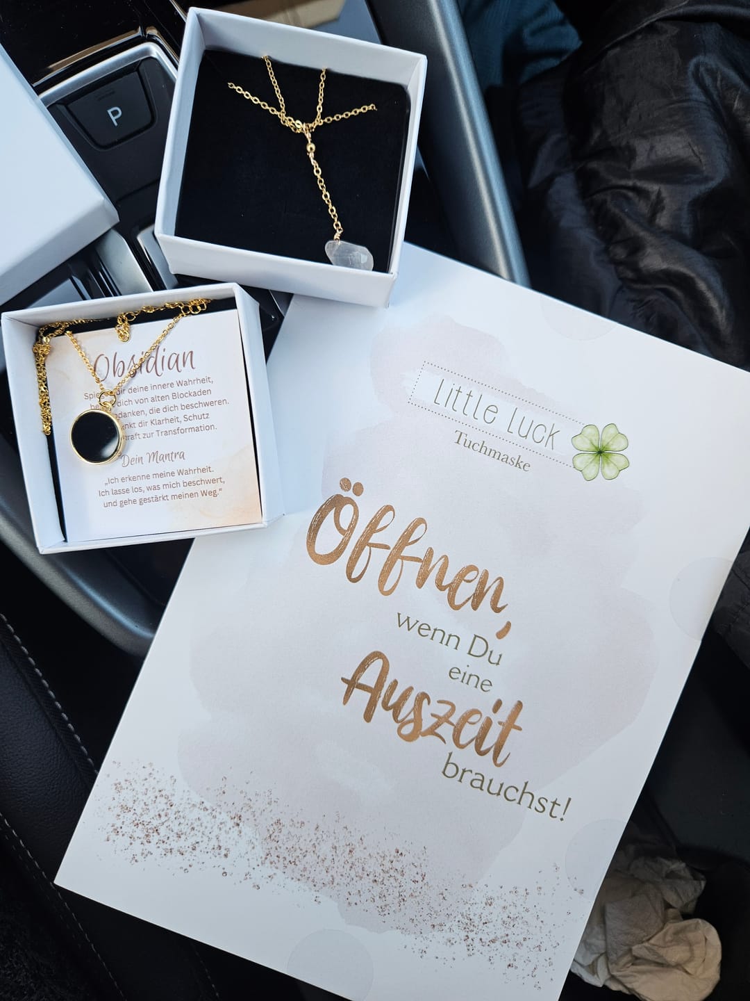 Customer photo review of Obsidian Halskette - Kreismedallion