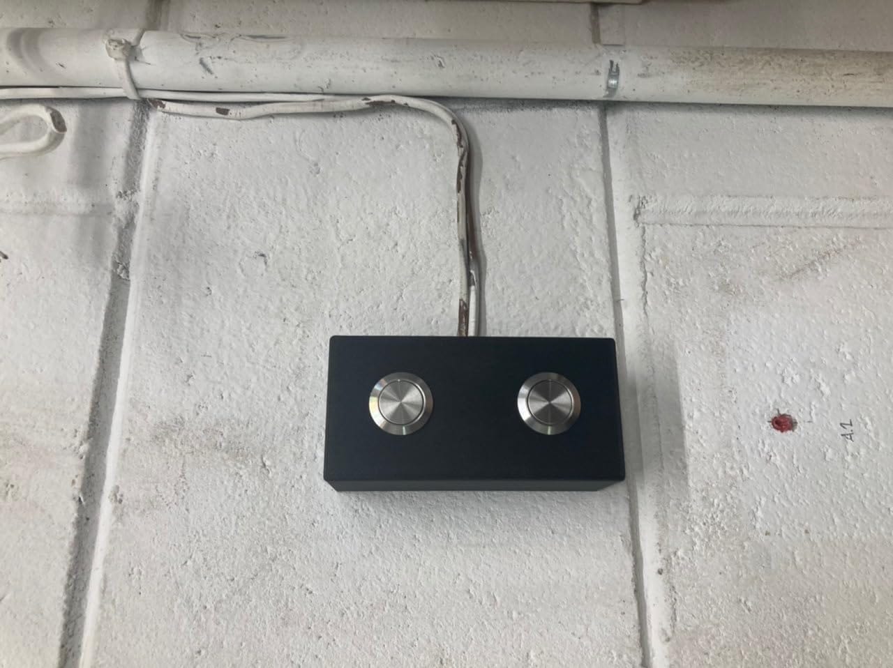 Customer photo review of 2PCS 19mm Momentary Stainless Steel Metal Push Button Switch 250V 5A 1NO SPST