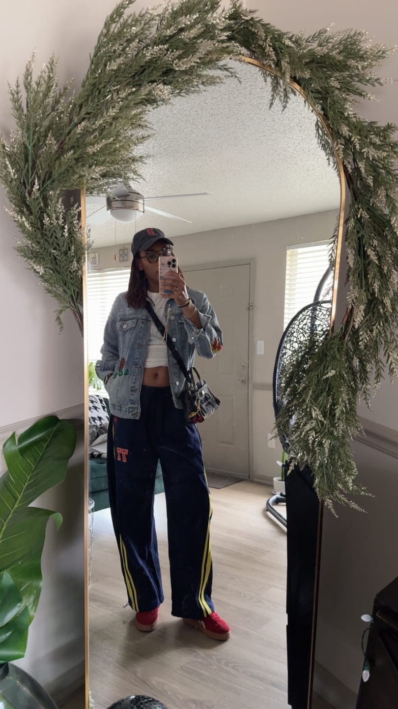 Customer photo review of Aelfric Eden Stripe Baggy Barrel Sweatpants