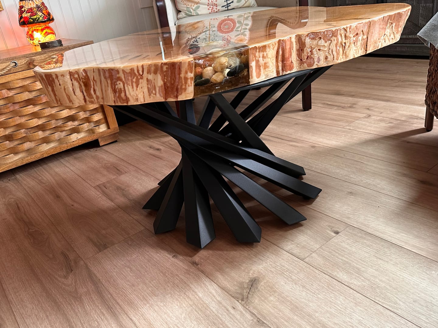 Customer photo review of Coffee Table Base 226 Filar 16" H Metal Furniture Legs for DIY Projects