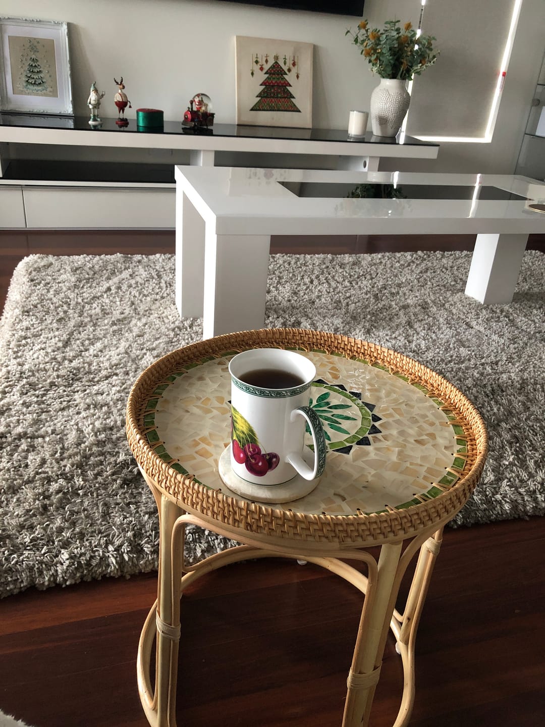 Customer photo review of Oasis Rattan Table