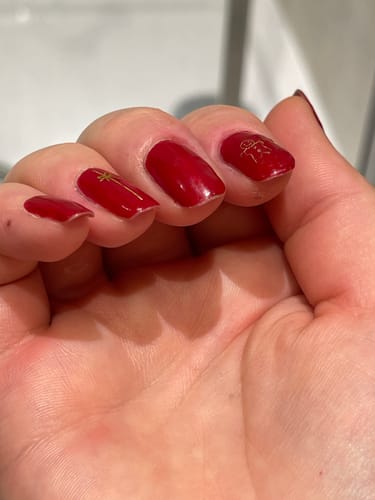 Customer photo review of CND™ Vinylux™ Gel-Like Effect Top Coat 15ml