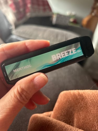Customer photo review of Breeze Pro Disposable Vape