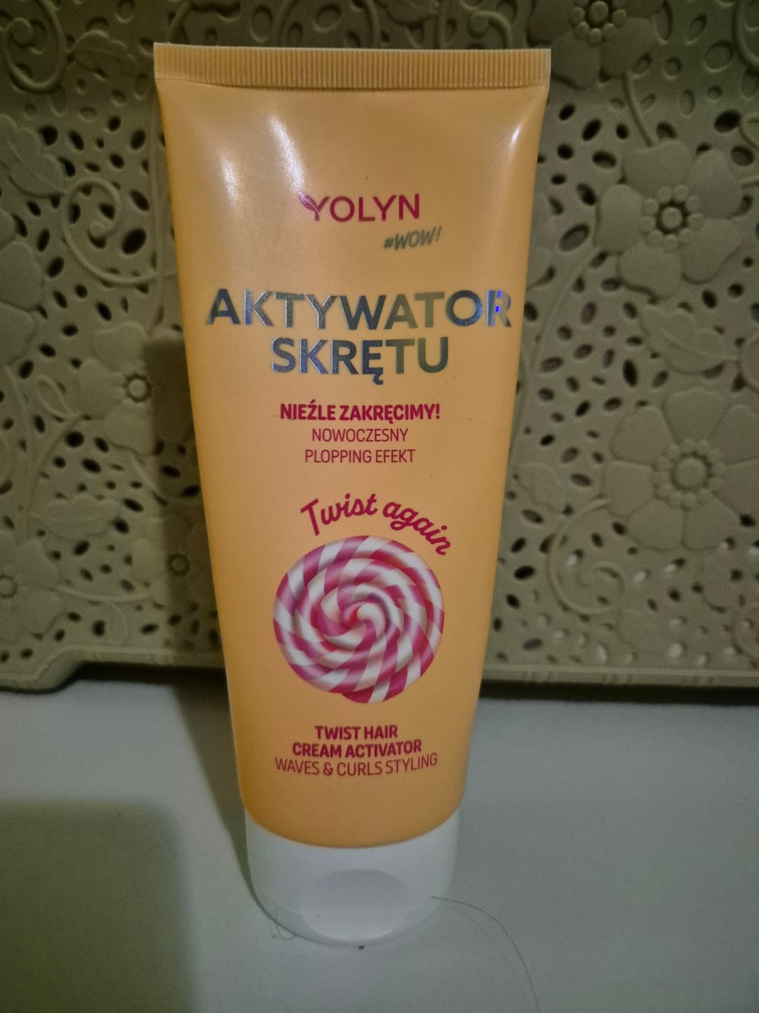 Customer photo review of Крем активатор за къдрава коса YOLYN WOW Twist Hair Cream Activator