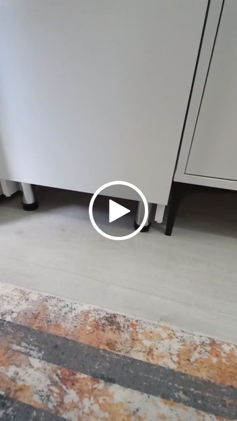 Customer video review of Rani JE104 Çok Amaçlı Dolap Tekerlekli Tek Kapaklı Kiler Erzak Mutfak Dolabı Beyaz
