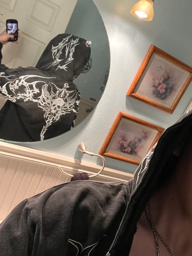 Customer photo review of Kingslayer Oversized Zip-up hoodie [SMOKE]