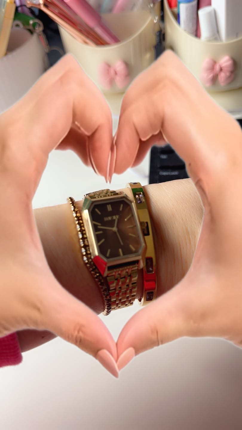Customer photo review of Ava Gold Brown Bracelet