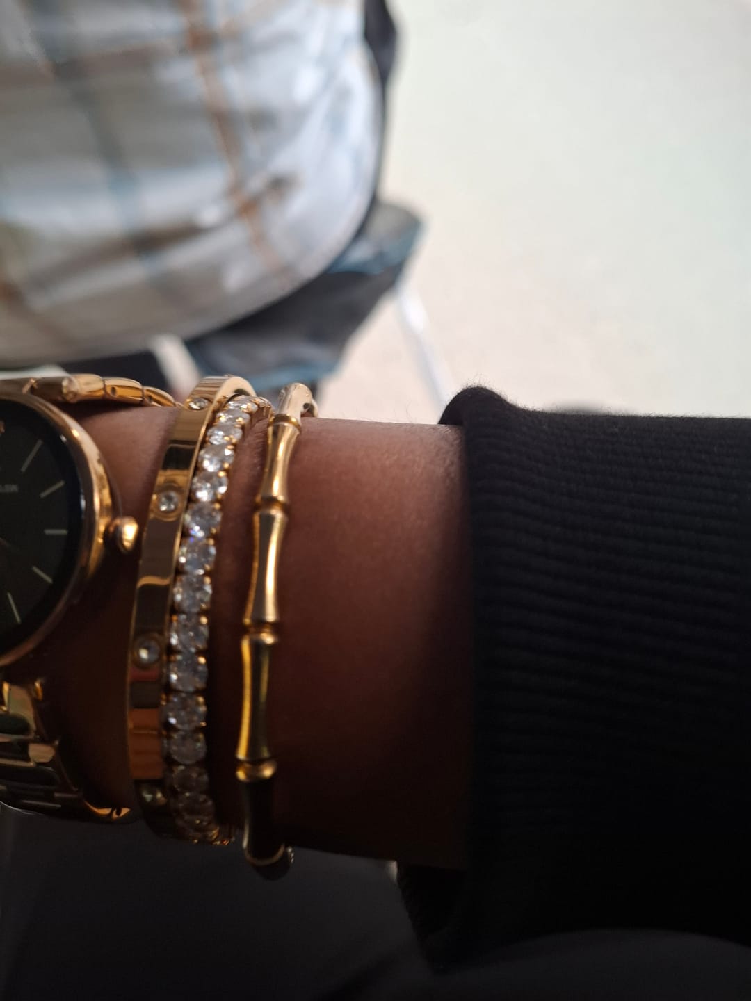 Customer photo review of Exquisite Gold Studded Bracelet
