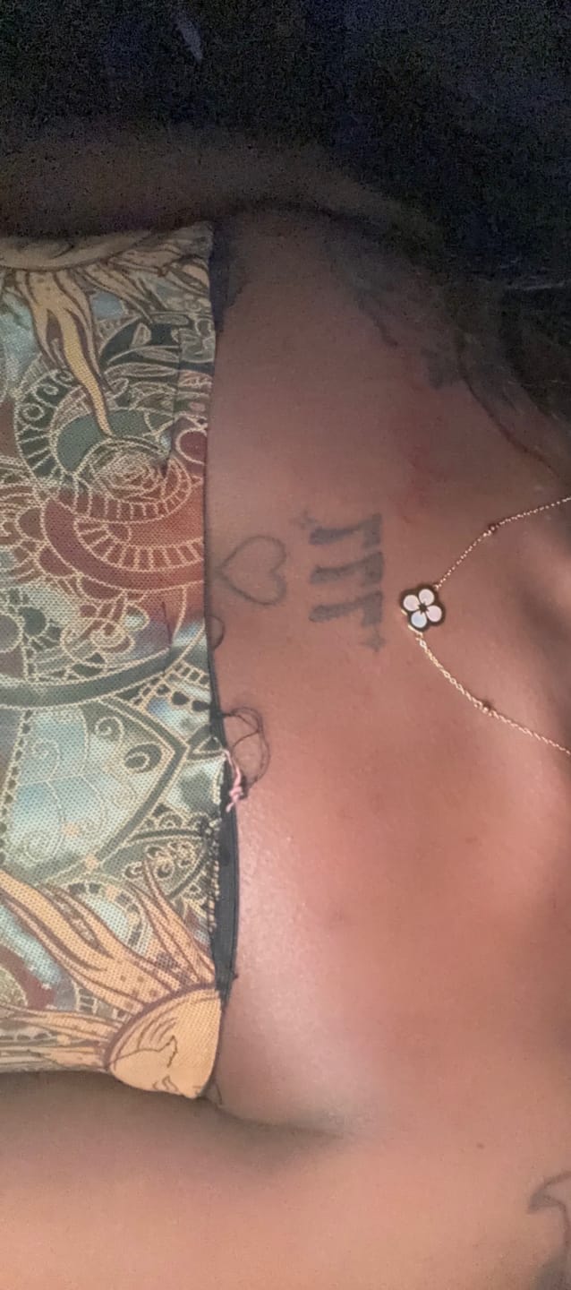 Customer photo review of Ventura Clover Necklace