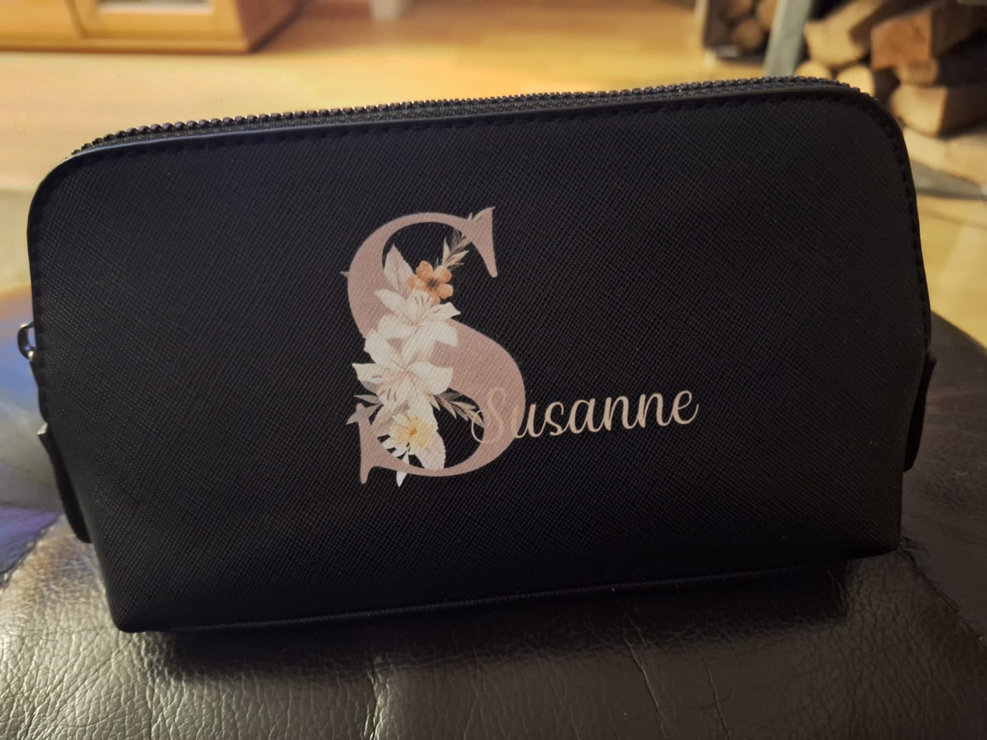 Customer photo review of Deine Initiale - Individuelle PU Kosmetiktasche
