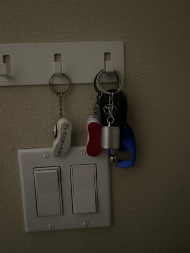 Customer photo review of MANUAL KEYCHAIN