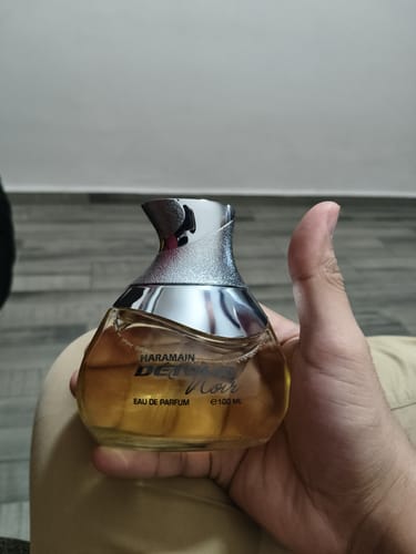 Reseña con foto de un cliente sobre Perfume Al Haramain Détour Noir Edp 100ml