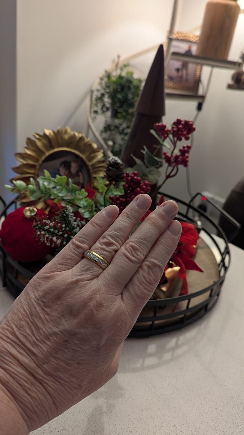 Customer photo review of The Golden Steel 6mm Wonder Ring