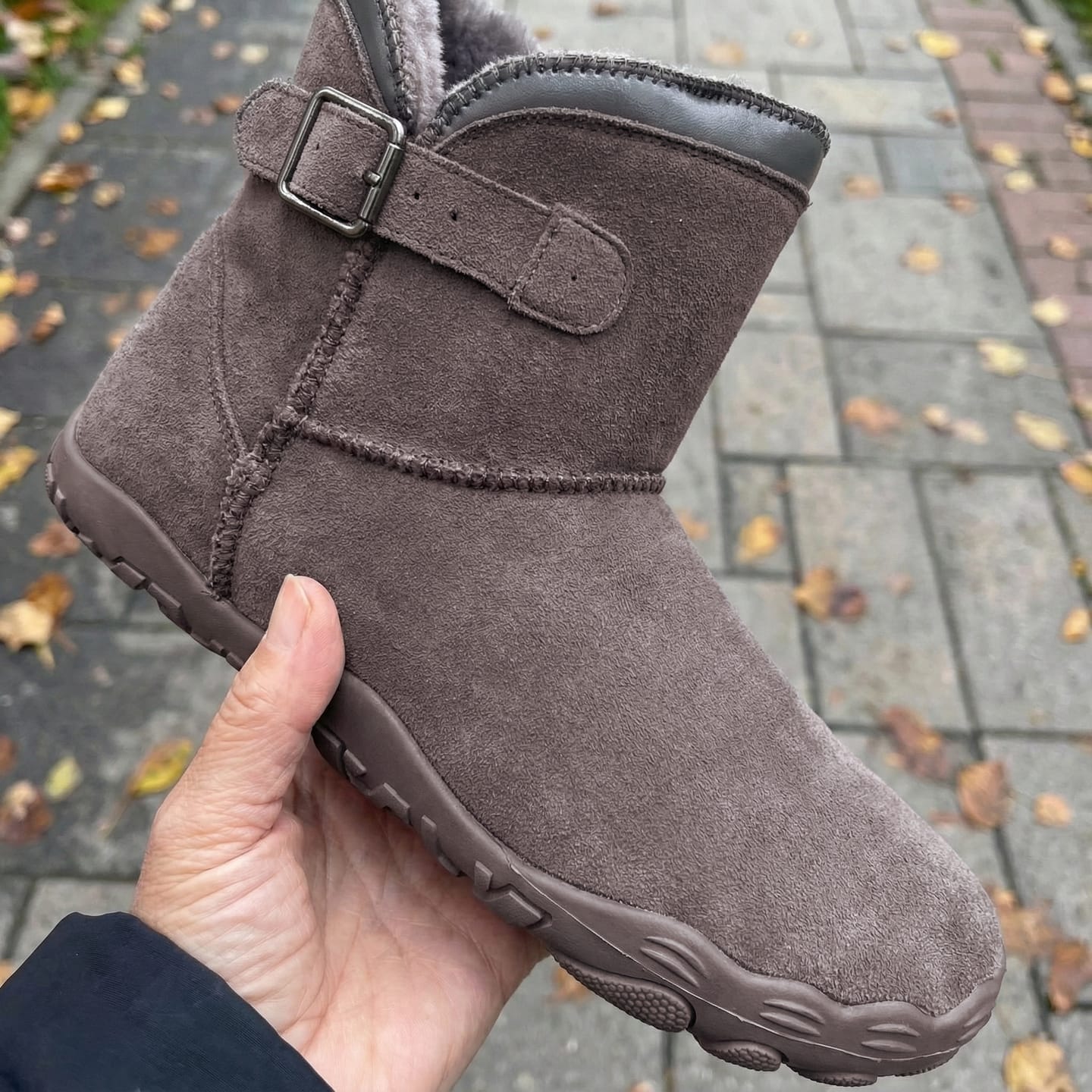 Customer photo review of [NEW] Cozely - Women’s Fur-Lined & Ergonomic Barefoot Shoes