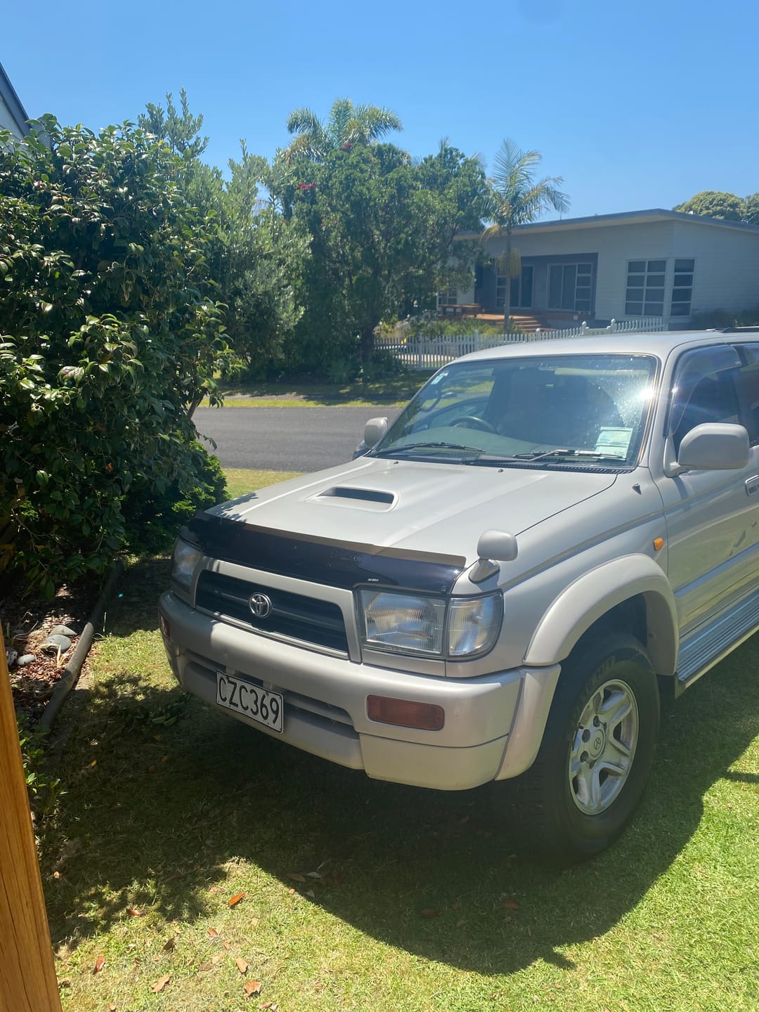 Customer photo review of Airplex Hilux Surf / 4Runner Bonnet Protector l 2nd, 3rd & 4th Gen 89 - 05