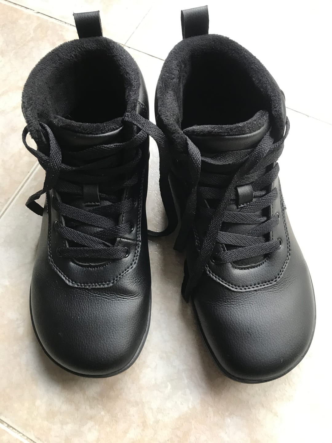 Customer photo review of Spruce - Zapatos Barefoot De Invierno