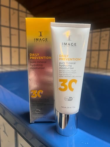 Customer photo review of DAILY PREVENTION pure mineral hydrating moisturizer SPF 30