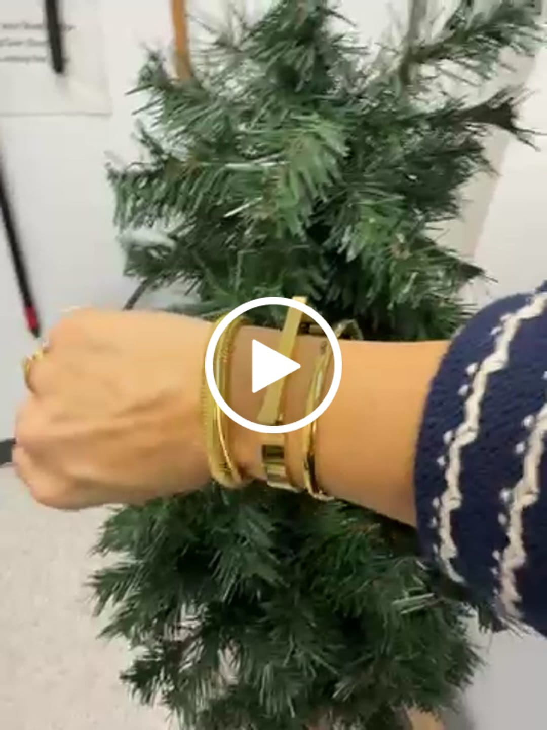 Customer video review of Dune Bracelet