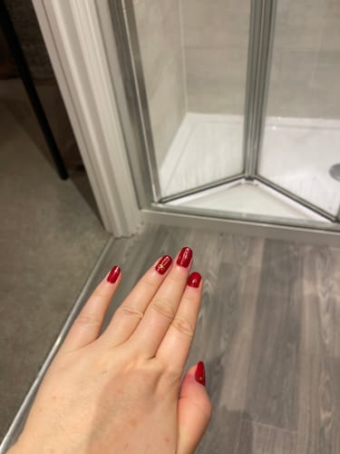 Customer photo review of CND™ Vinylux™ Devil Red 15ml