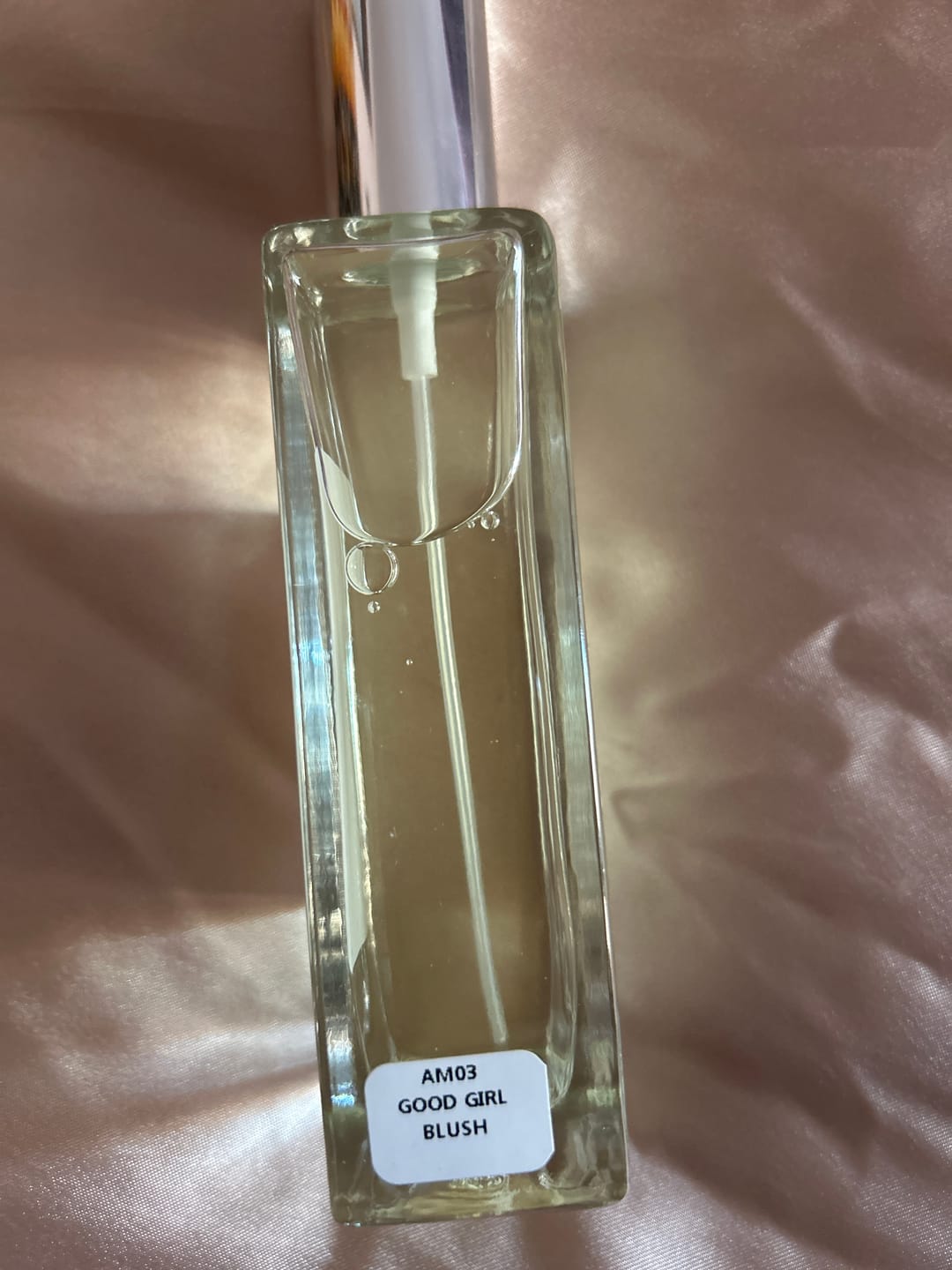 Customer photo review of AM03 - INSPIRADO EN  GOOD GIRL BLUSH DE CAROLINA HERRERA- MUJER