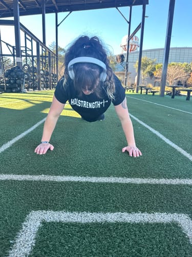 Customer photo review of Essential Crop Tee