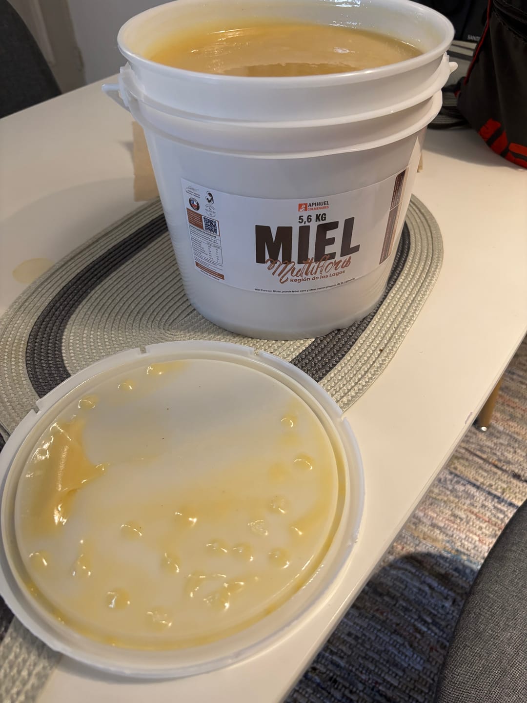 Customer photo review of Balde Miel Multiflora de La Región de Los Lagos 5,6 kilos