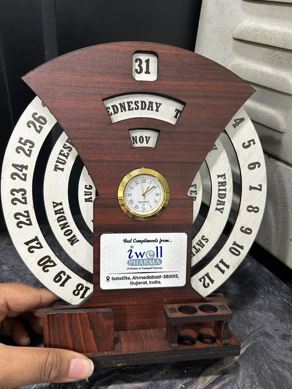 Customer photo review of Infinity Calendar | Best for Corporate Gifting | PrintMine.in