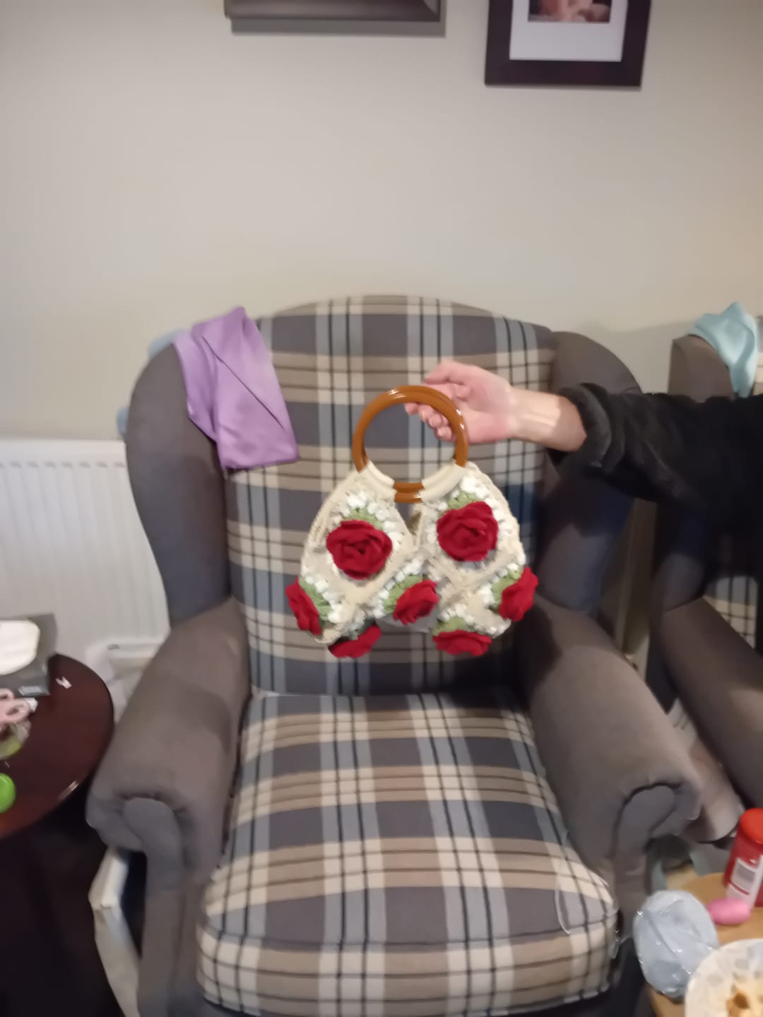 Customer photo review of 1980 Rose Handbag Crochet DIY KIT