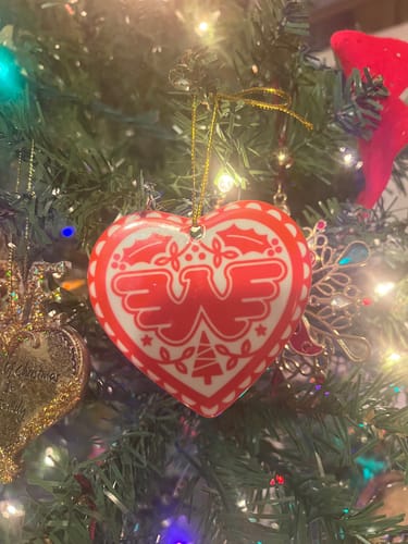 Customer photo review of Waylon Jennings Christmas Ceramic Ornament
