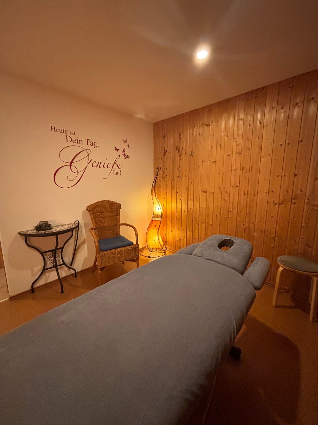 Customer photo review of Massageliege Elektrisch Agila 4 4-Segmente | SR | 3 Jahre Garantie