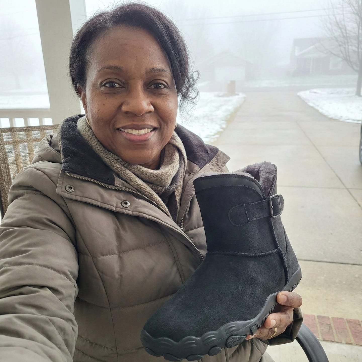 Customer photo review of [NEW] Cozely - Women’s Fur-Lined & Ergonomic Barefoot Shoes