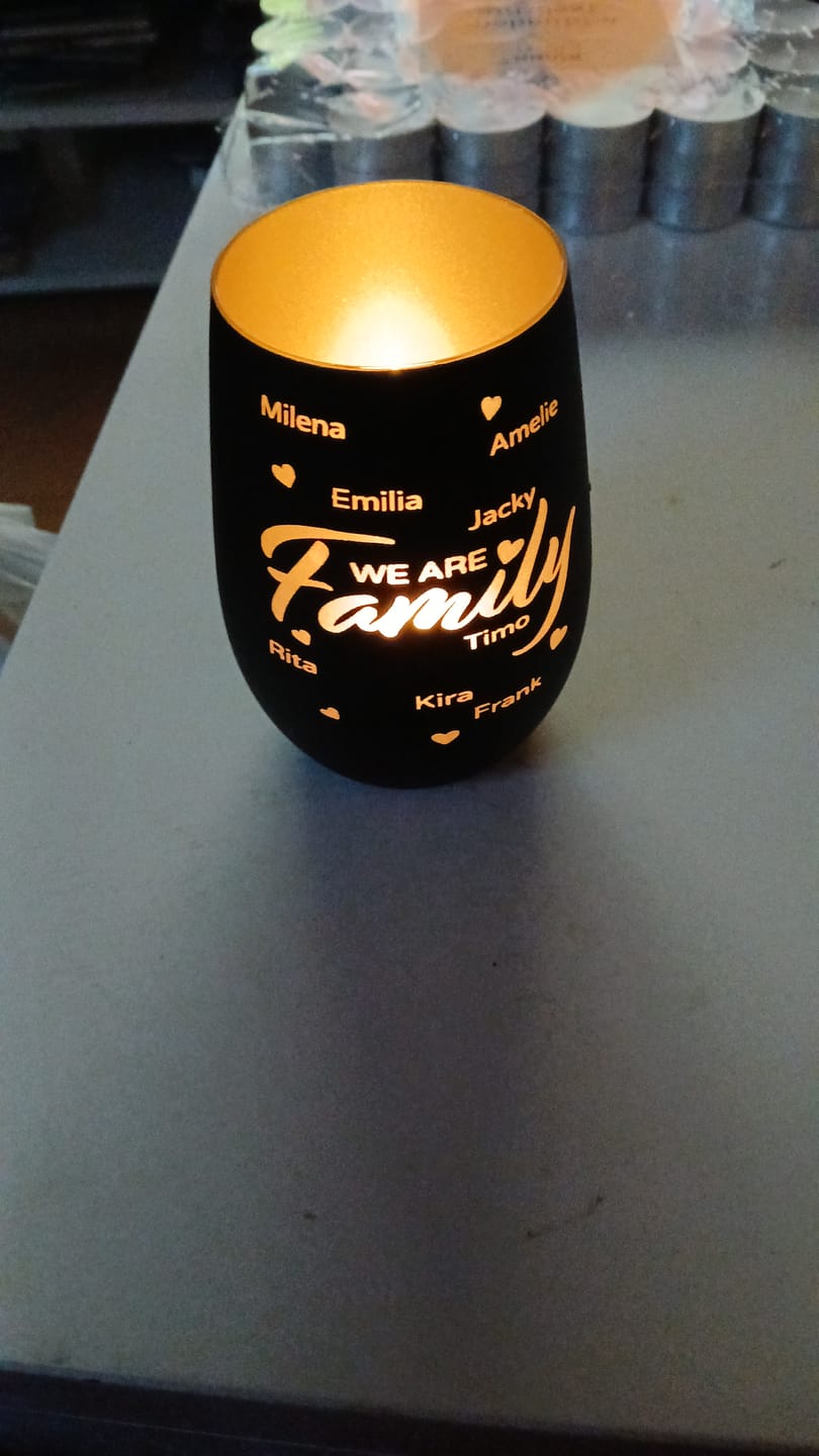 Customer photo review of Familie - Personalisiertes Windlicht