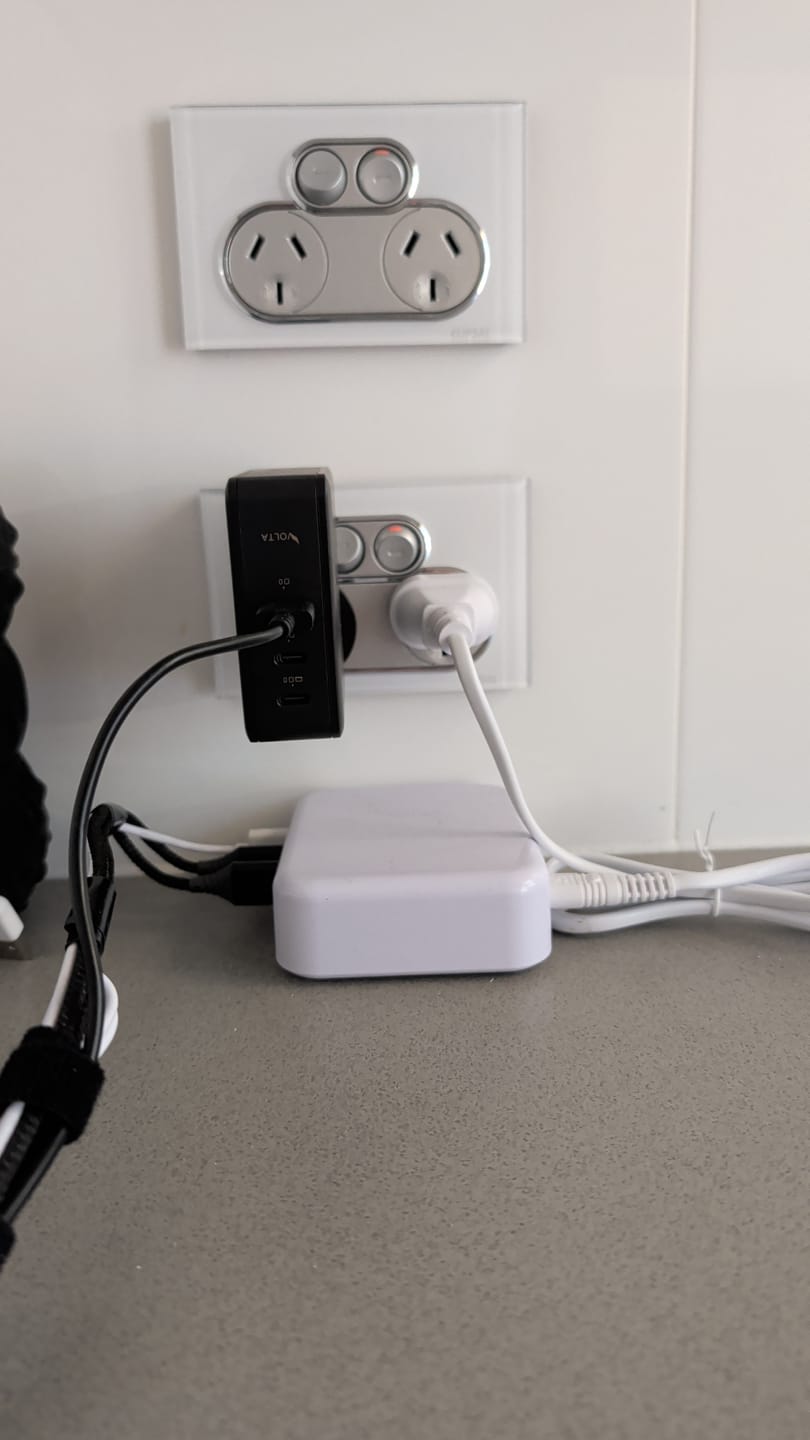 Customer photo review of Volta Giga 100W USB-C GaN Charger