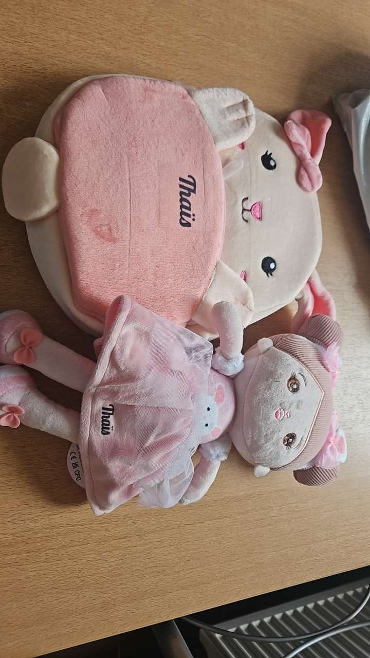 Customer photo review of Poupée Personnalisée et Ensemble de Sac à Dos en Option (Les Ensembles sont Plus Abordables)