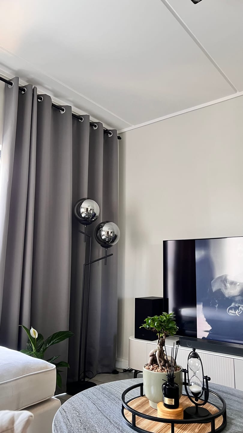 Customer photo review of Deco Duo Floor Lamp Glass and Metal