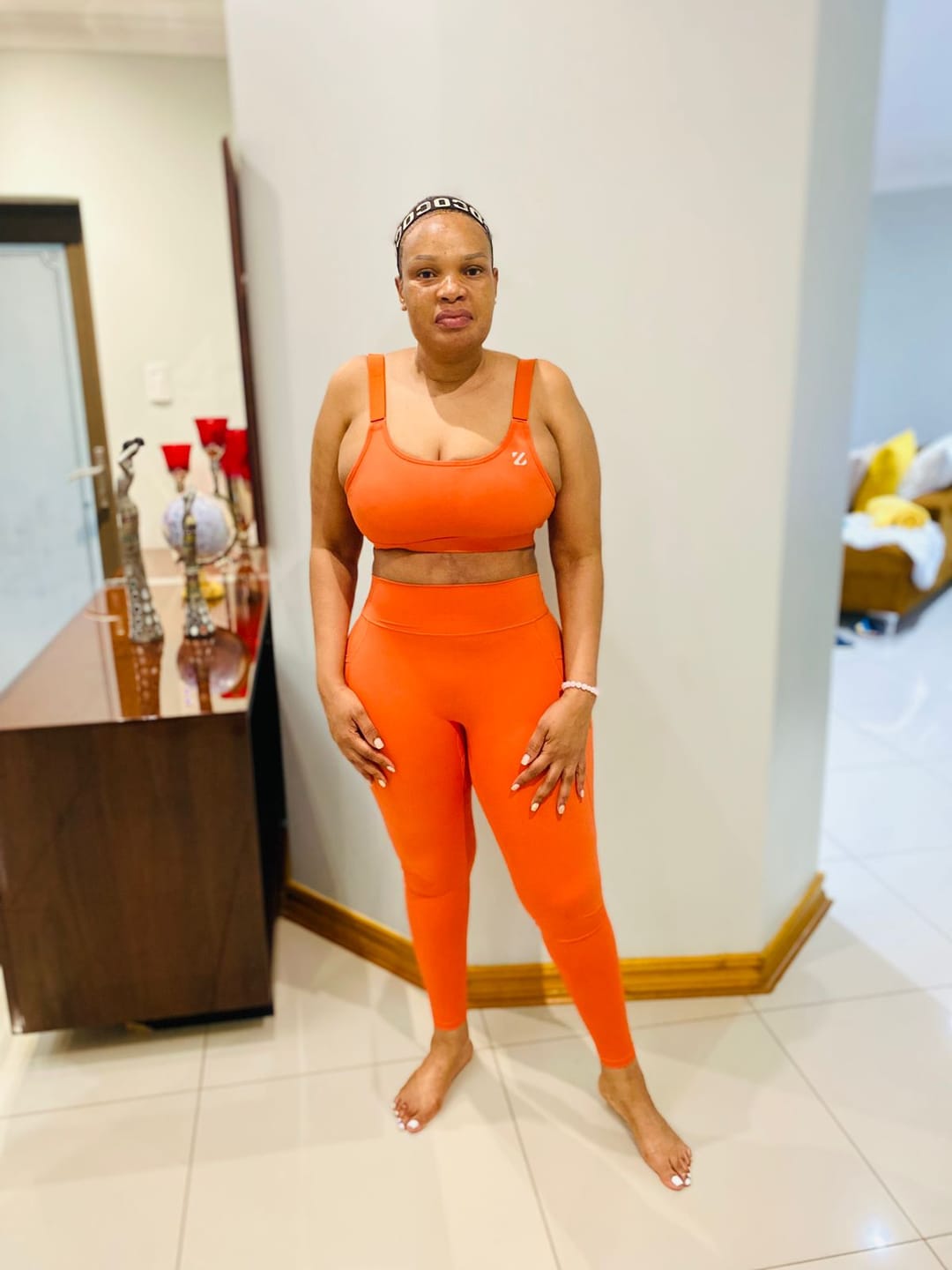 Customer photo review of Adjustable Strap High Impact Sports Bra & Pocket Leggings Set