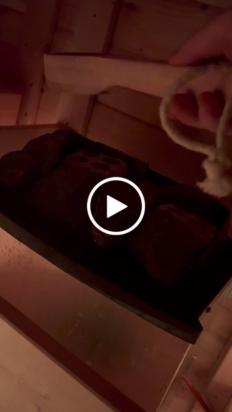 Customer video review of Sauna Aufguss Discovery Box 2
