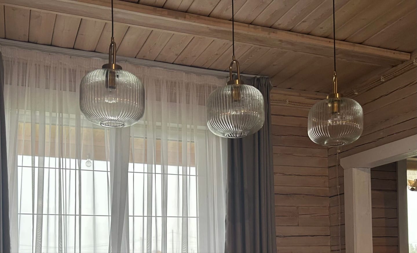 Customer photo review of Luminária Pendente Moderno Vidro LED Stripes